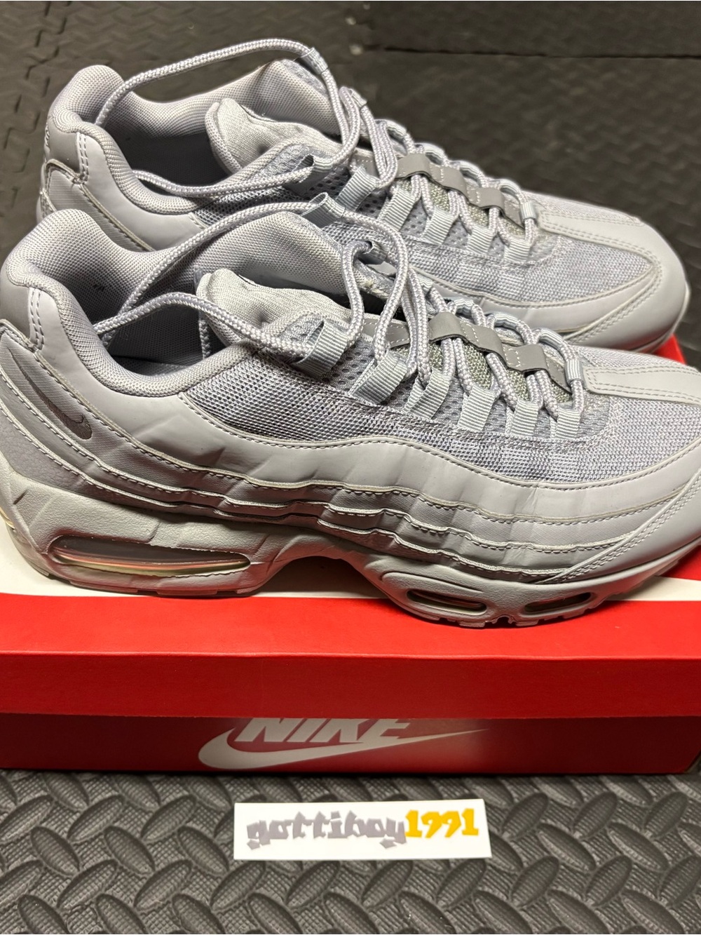 Nike Air Max 95 OG ”Wolf Grey” 2025 Size 10.5